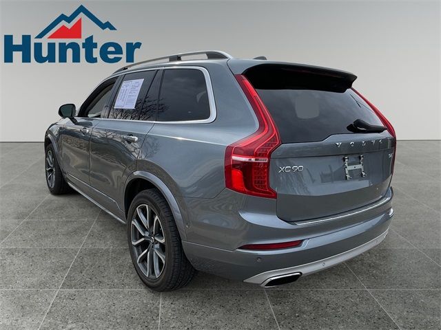 2019 Volvo XC90 Momentum