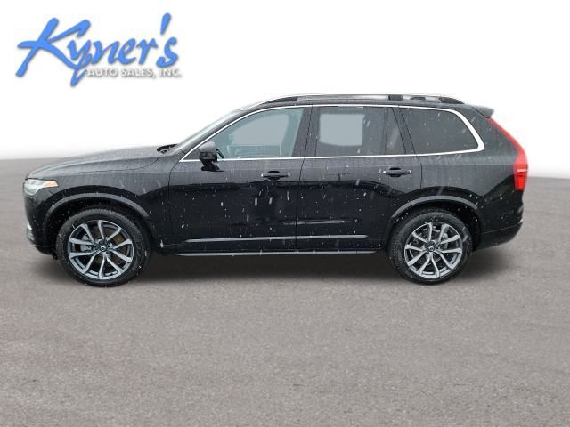 2019 Volvo XC90 Momentum