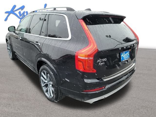 2019 Volvo XC90 Momentum