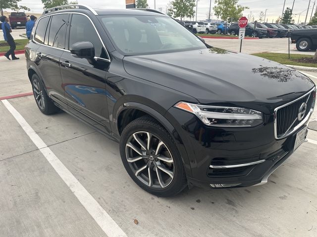 2019 Volvo XC90 Momentum