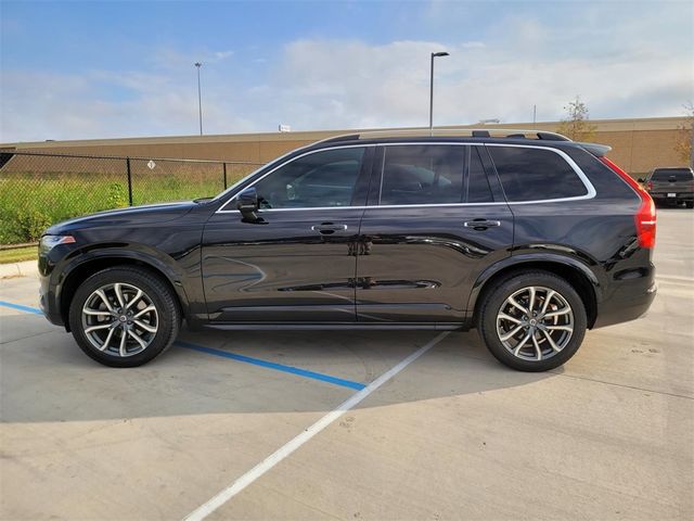 2019 Volvo XC90 Momentum