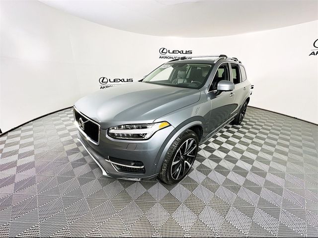 2019 Volvo XC90 Momentum