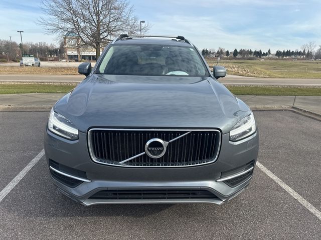 2019 Volvo XC90 Momentum