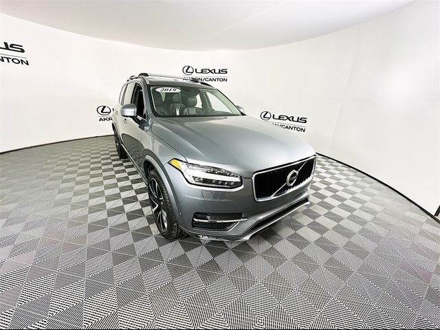 2019 Volvo XC90 Momentum