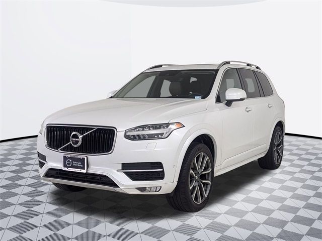 2019 Volvo XC90 Momentum