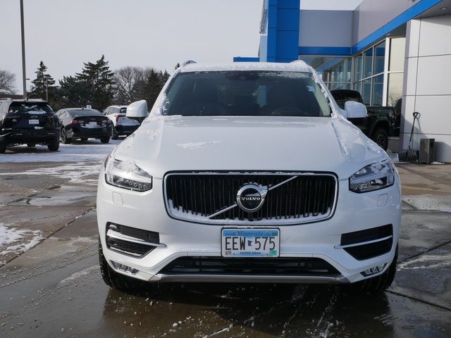 2019 Volvo XC90 Momentum