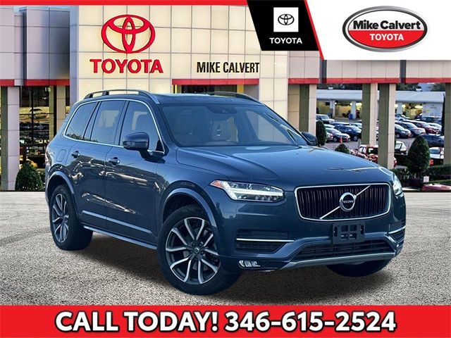 2019 Volvo XC90 Momentum