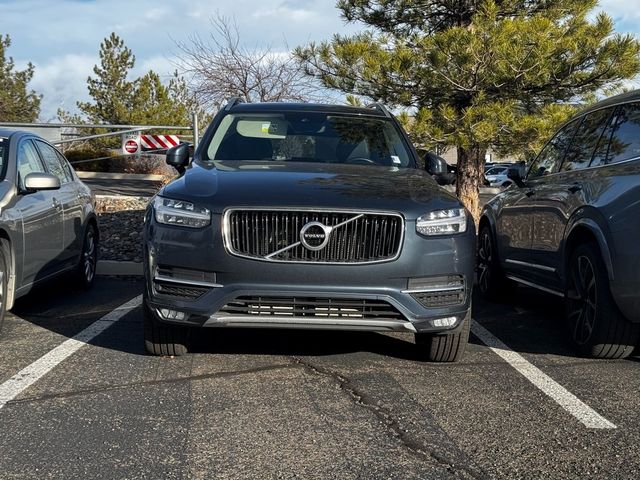 2019 Volvo XC90 Momentum