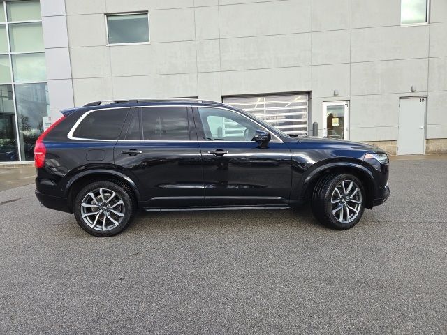 2019 Volvo XC90 Momentum