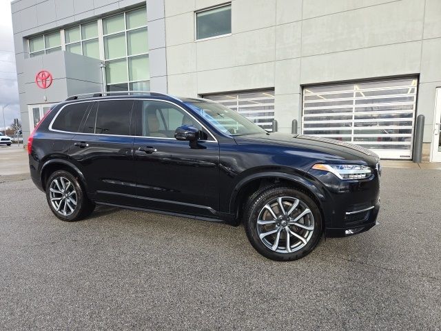 2019 Volvo XC90 Momentum