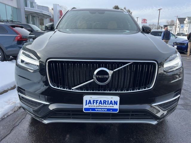 2019 Volvo XC90 Momentum