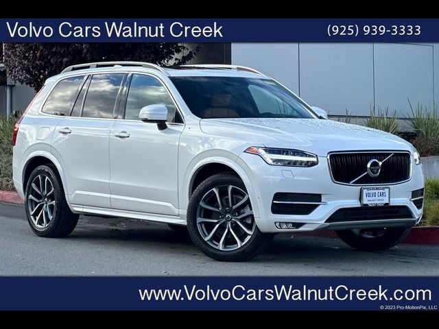 2019 Volvo XC90 Momentum