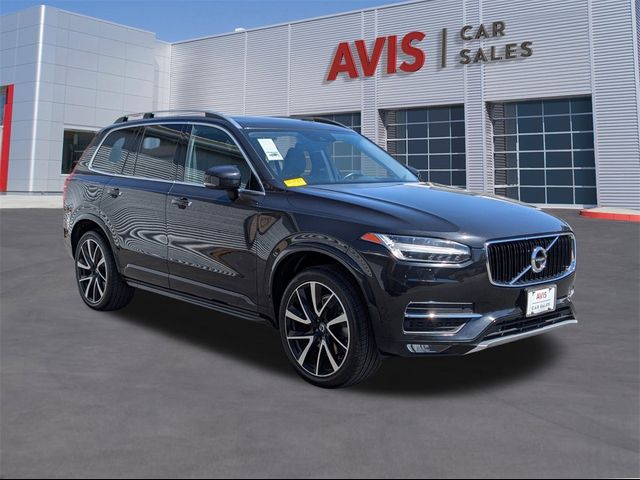 2019 Volvo XC90 Momentum