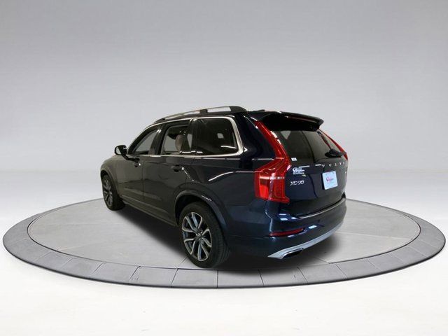 2019 Volvo XC90 Momentum