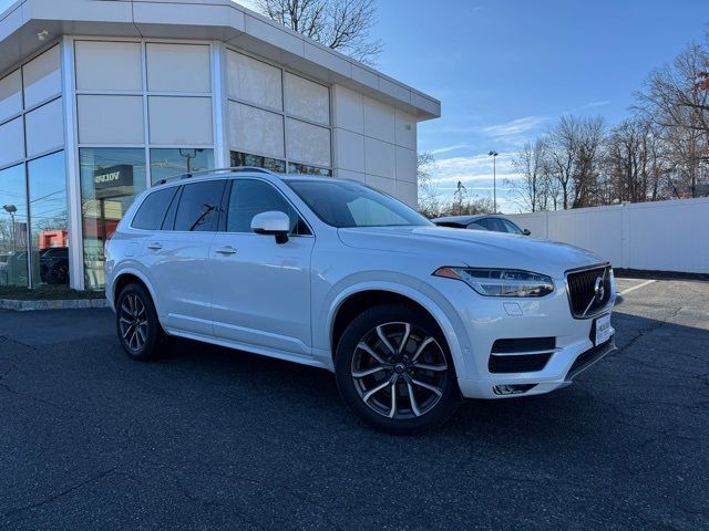 2019 Volvo XC90 Momentum