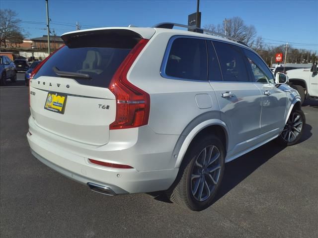 2019 Volvo XC90 Momentum