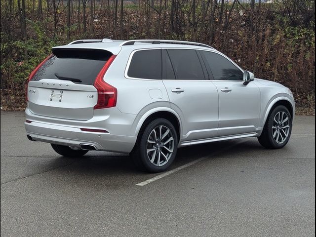 2019 Volvo XC90 Momentum