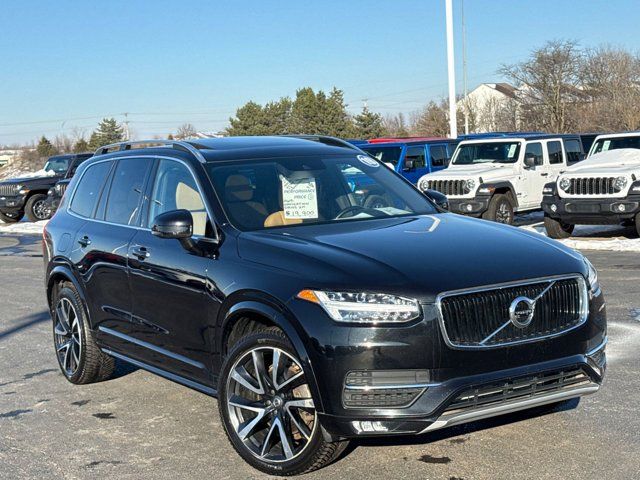 2019 Volvo XC90 Momentum