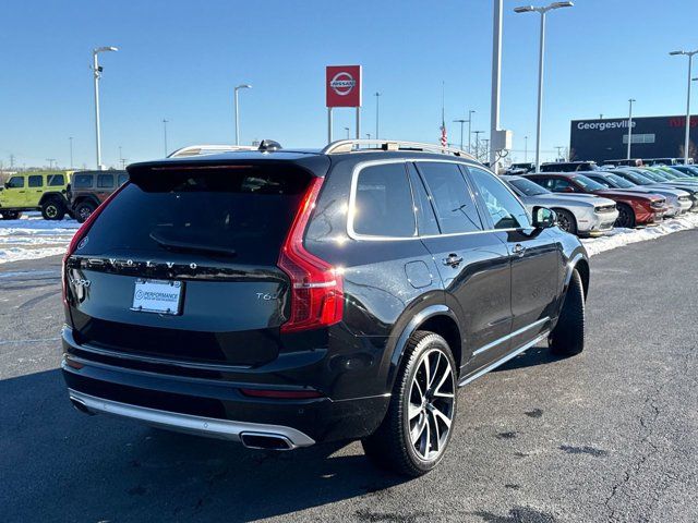 2019 Volvo XC90 Momentum