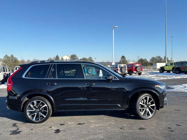 2019 Volvo XC90 Momentum