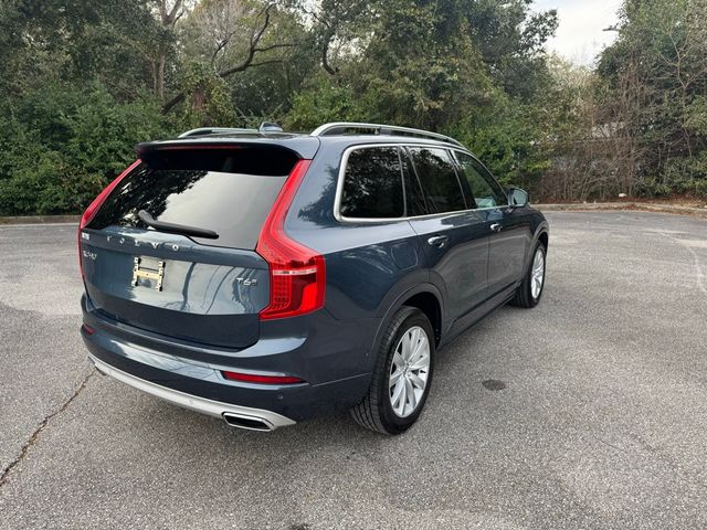 2019 Volvo XC90 Momentum