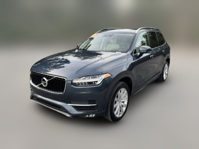 2019 Volvo XC90 Momentum