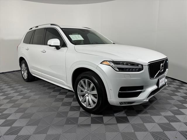 2019 Volvo XC90 Momentum