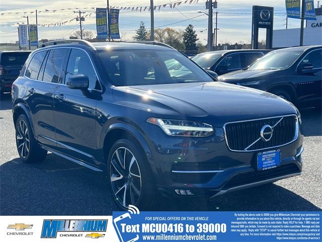 2019 Volvo XC90 Momentum