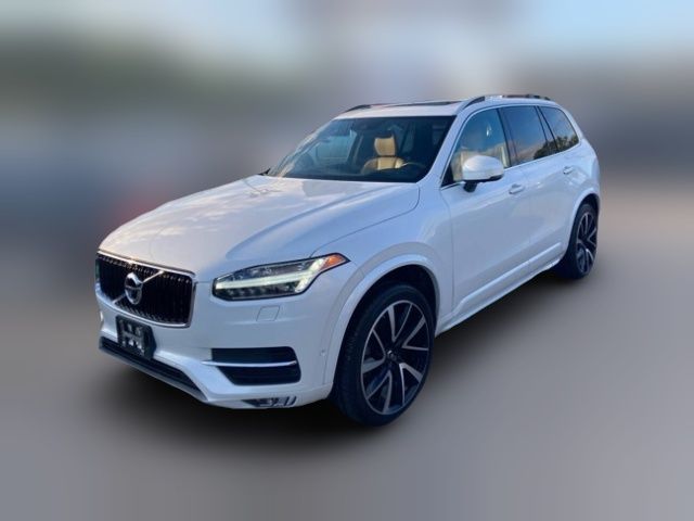 2019 Volvo XC90 Momentum