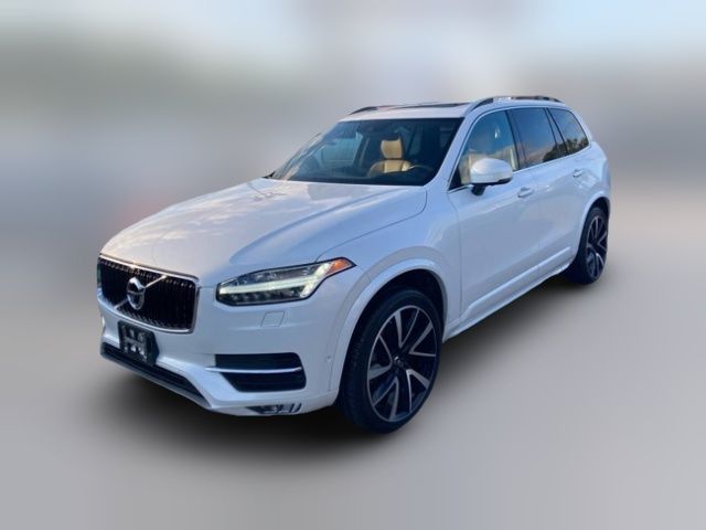 2019 Volvo XC90 Momentum