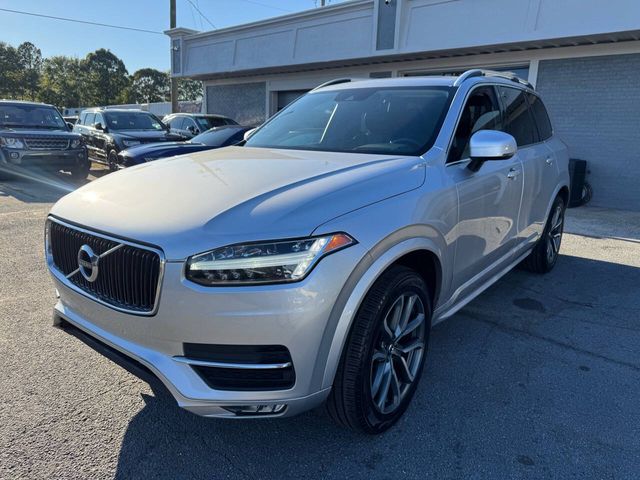 2019 Volvo XC90 Momentum