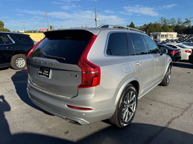 2019 Volvo XC90 Momentum