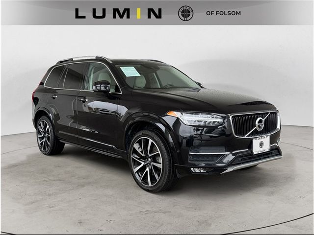 2019 Volvo XC90 Momentum