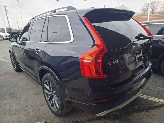 2019 Volvo XC90 Momentum