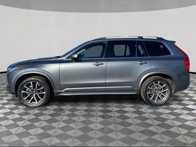 2019 Volvo XC90 Momentum