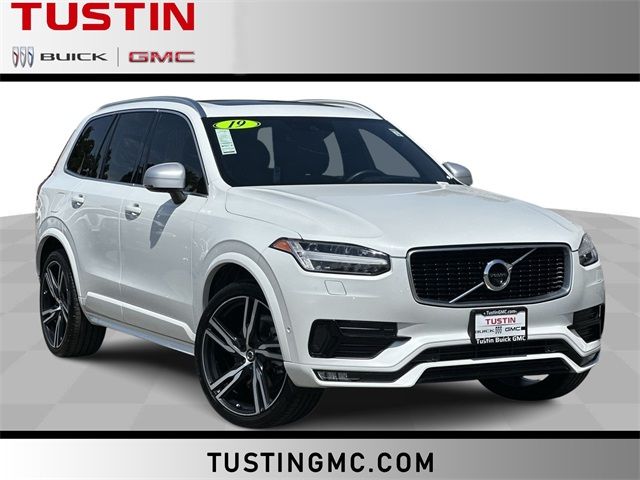 2019 Volvo XC90 R-Design