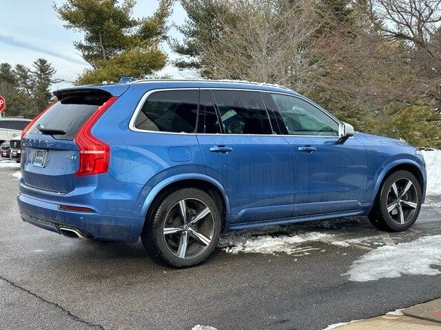 2019 Volvo XC90 R-Design