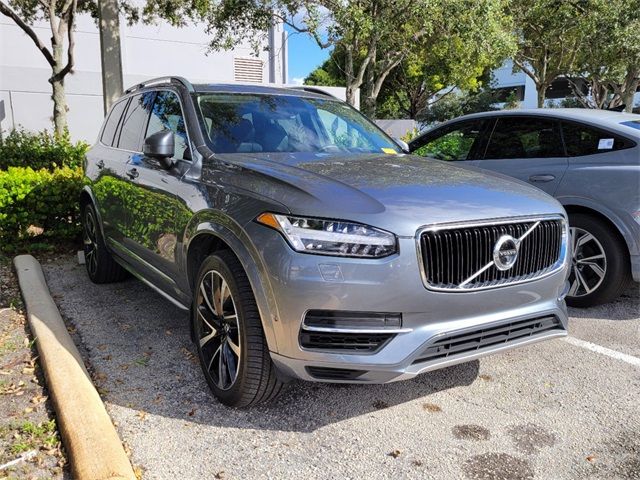 2019 Volvo XC90 Momentum