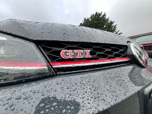 2019 Volkswagen Golf GTI S