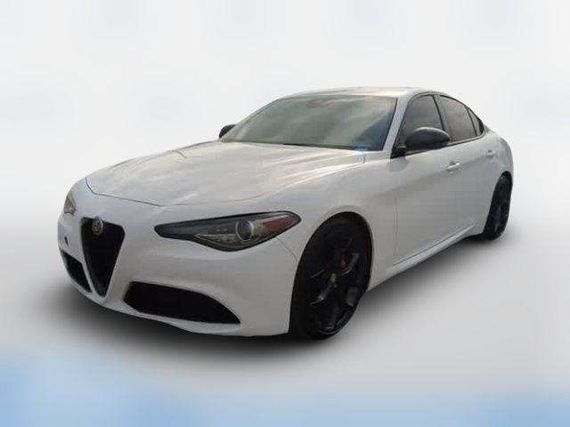 2020 Alfa Romeo Giulia Base