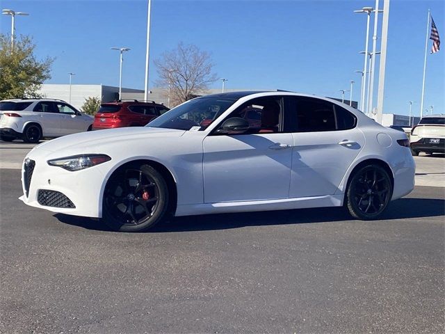 2020 Alfa Romeo Giulia Base