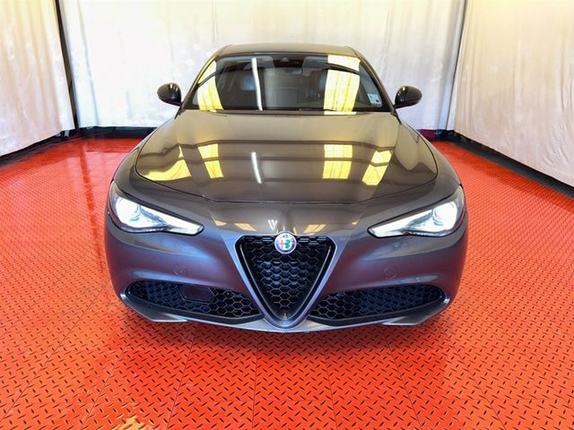 2020 Alfa Romeo Giulia Base