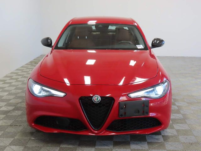 2020 Alfa Romeo Giulia Base