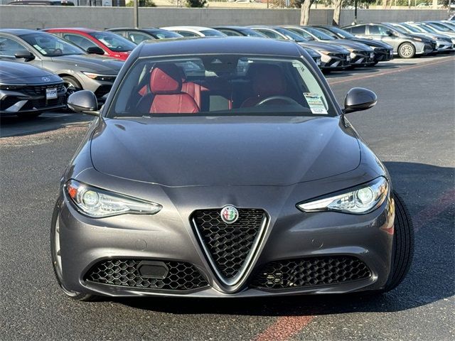 2020 Alfa Romeo Giulia Base