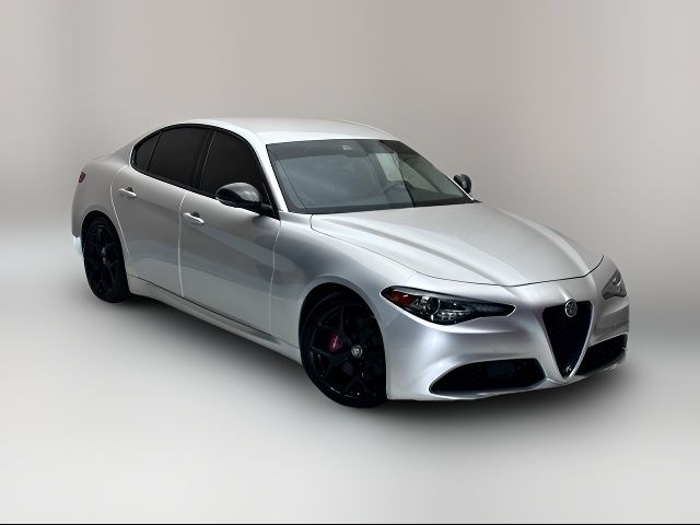 2020 Alfa Romeo Giulia Base