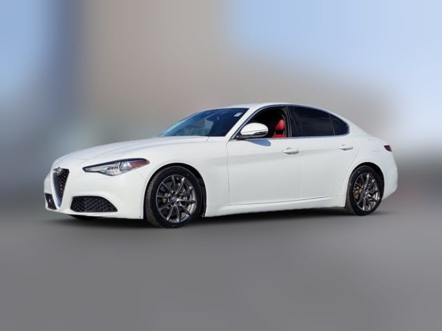 2020 Alfa Romeo Giulia Base