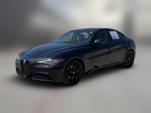 2020 Alfa Romeo Giulia Base