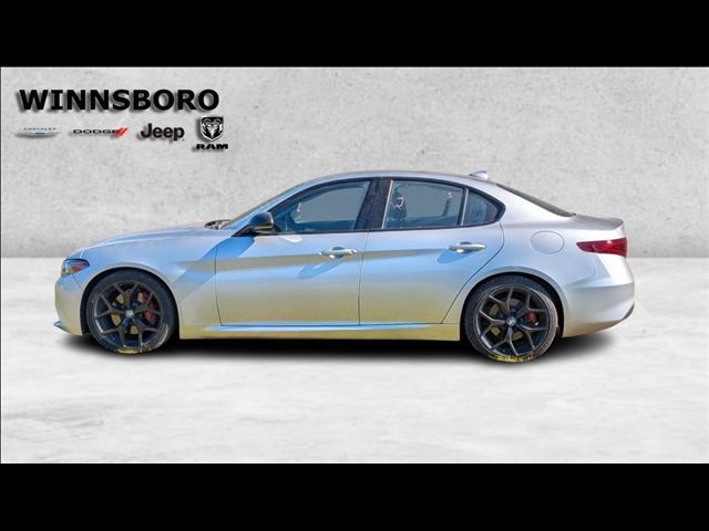 2020 Alfa Romeo Giulia Base