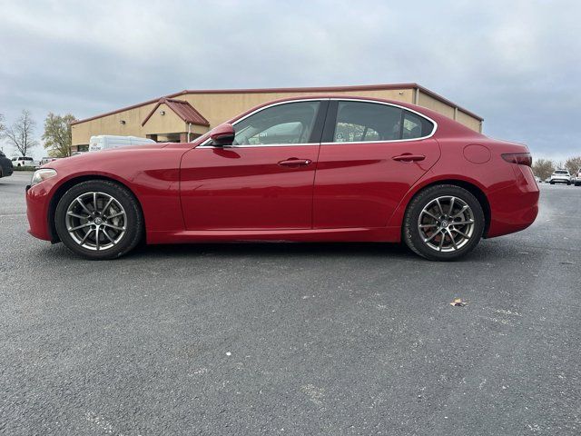 2020 Alfa Romeo Giulia Base