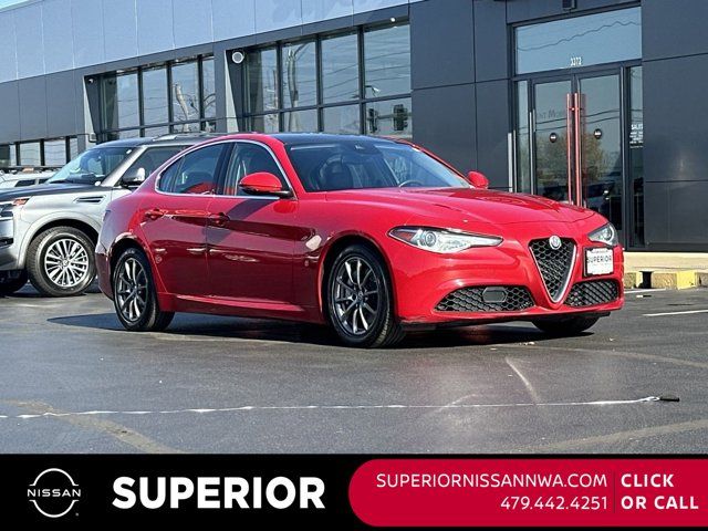 2020 Alfa Romeo Giulia Base